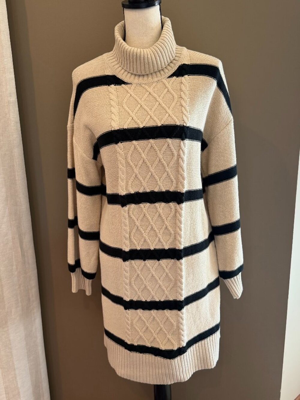 New York & Company Tan Black Chunky Turtleneck Cable Knit Sweater Dress, Size M